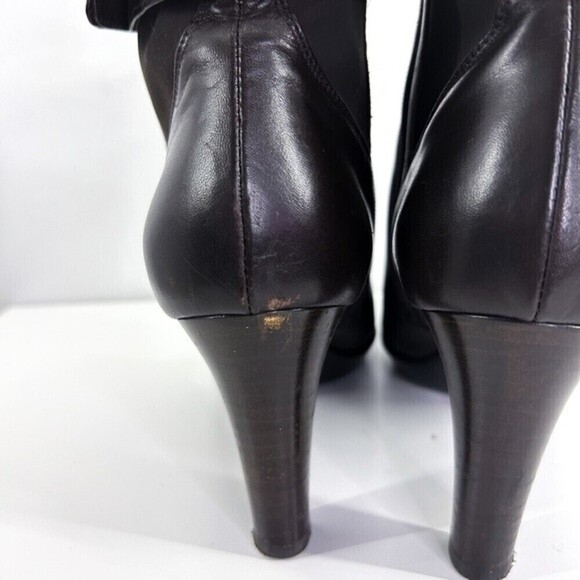 Aquatalia Dark Brown Leather Rouge Royal Heeled Ankle Boots Kate Middleton 11 - Picture 6 of 10
